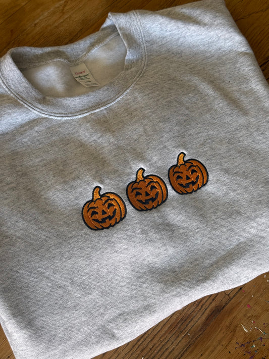 little pumpkin crewneck 🎃